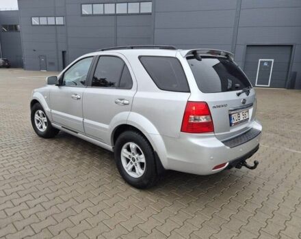 Серый Киа Соренто, объемом двигателя 2.5 л и пробегом 250 тыс. км за 3785 $, фото 5 на Automoto.ua