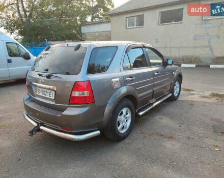 Серый Киа Соренто, объемом двигателя 2.5 л и пробегом 290 тыс. км за 8500 $, фото 2 на Automoto.ua