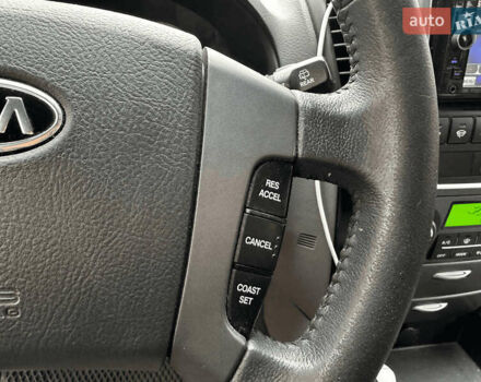 Серый Киа Соренто, объемом двигателя 2.5 л и пробегом 251 тыс. км за 7490 $, фото 14 на Automoto.ua