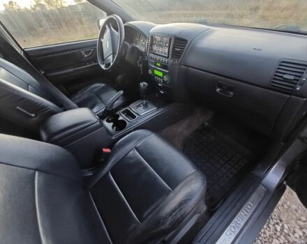 Серый Киа Соренто, объемом двигателя 0 л и пробегом 300 тыс. км за 4600 $, фото 5 на Automoto.ua