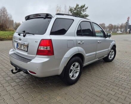 Серый Киа Соренто, объемом двигателя 2.5 л и пробегом 250 тыс. км за 3785 $, фото 3 на Automoto.ua