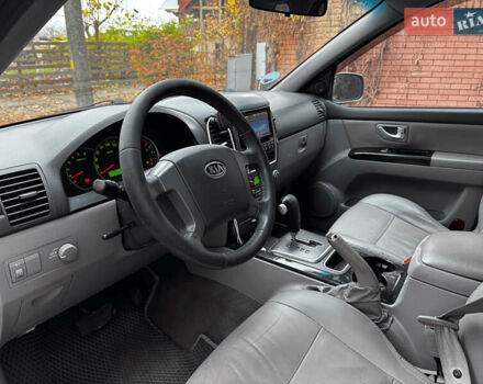Серый Киа Соренто, объемом двигателя 2.5 л и пробегом 251 тыс. км за 7490 $, фото 11 на Automoto.ua