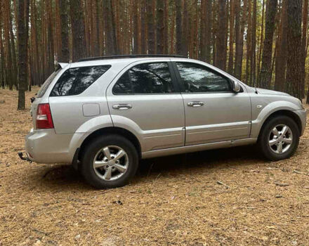 Серый Киа Соренто, объемом двигателя 2.5 л и пробегом 267 тыс. км за 8500 $, фото 2 на Automoto.ua