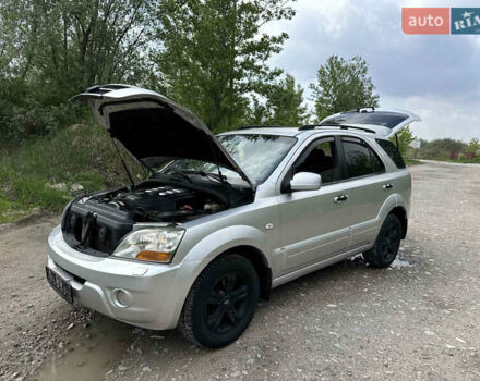 Сірий Кіа Соренто, об'ємом двигуна 2.5 л та пробігом 290 тис. км за 4800 $, фото 10 на Automoto.ua