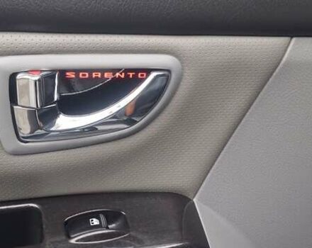 Сірий Кіа Соренто, об'ємом двигуна 2.5 л та пробігом 220 тис. км за 10500 $, фото 12 на Automoto.ua