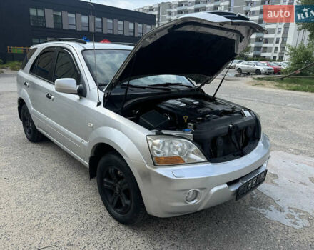 Сірий Кіа Соренто, об'ємом двигуна 2.5 л та пробігом 290 тис. км за 4800 $, фото 1 на Automoto.ua