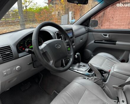 Серый Киа Соренто, объемом двигателя 2.5 л и пробегом 251 тыс. км за 7490 $, фото 11 на Automoto.ua