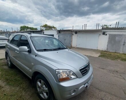 Серый Киа Соренто, объемом двигателя 2.5 л и пробегом 204 тыс. км за 10000 $, фото 2 на Automoto.ua