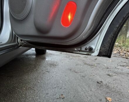 Серый Киа Соренто, объемом двигателя 3.3 л и пробегом 230 тыс. км за 8700 $, фото 4 на Automoto.ua