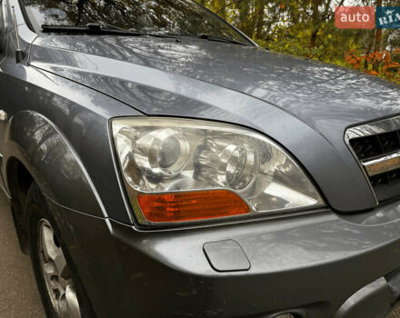 Серый Киа Соренто, объемом двигателя 2.5 л и пробегом 251 тыс. км за 7490 $, фото 3 на Automoto.ua