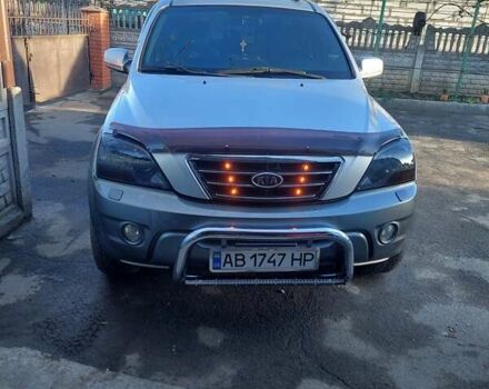 Сірий Кіа Соренто, об'ємом двигуна 2.5 л та пробігом 220 тис. км за 10500 $, фото 1 на Automoto.ua