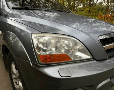 Серый Киа Соренто, объемом двигателя 2.5 л и пробегом 251 тыс. км за 7490 $, фото 3 на Automoto.ua