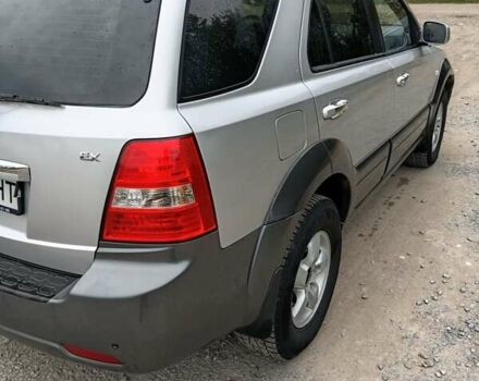 Серый Киа Соренто, объемом двигателя 2.5 л и пробегом 257 тыс. км за 9200 $, фото 13 на Automoto.ua