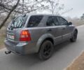 Сірий Кіа Соренто, об'ємом двигуна 2.5 л та пробігом 250 тис. км за 7700 $, фото 3 на Automoto.ua