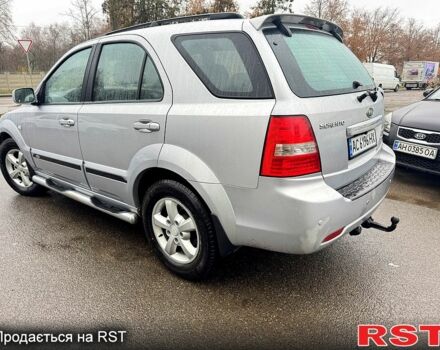 Сірий Кіа Соренто, об'ємом двигуна 2.5 л та пробігом 240 тис. км за 6000 $, фото 3 на Automoto.ua