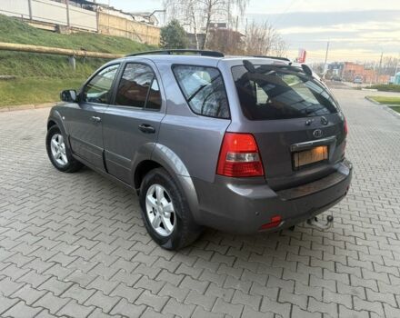 Серый Киа Соренто, объемом двигателя 2.5 л и пробегом 289 тыс. км за 3943 $, фото 2 на Automoto.ua