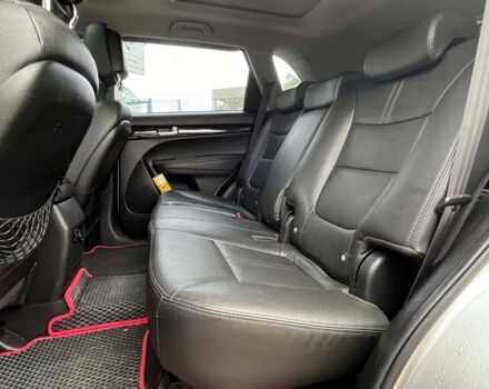 Серый Киа Соренто, объемом двигателя 2.2 л и пробегом 196 тыс. км за 12800 $, фото 17 на Automoto.ua