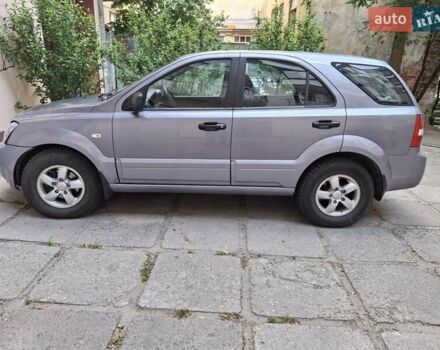 Серый Киа Соренто, объемом двигателя 2.5 л и пробегом 330 тыс. км за 7300 $, фото 6 на Automoto.ua
