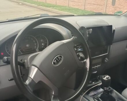 Сірий Кіа Соренто, об'ємом двигуна 2.5 л та пробігом 220 тис. км за 5500 $, фото 5 на Automoto.ua