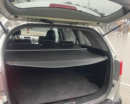 Серый Киа Соренто, объемом двигателя 2.2 л и пробегом 217 тыс. км за 11750 $, фото 16 на Automoto.ua