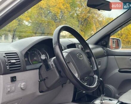 Сірий Кіа Соренто, об'ємом двигуна 3.78 л та пробігом 187 тис. км за 7850 $, фото 18 на Automoto.ua