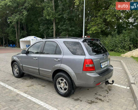Серый Киа Соренто, объемом двигателя 2.5 л и пробегом 195 тыс. км за 9000 $, фото 2 на Automoto.ua