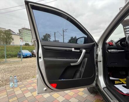 Серый Киа Соренто, объемом двигателя 2.2 л и пробегом 196 тыс. км за 12800 $, фото 10 на Automoto.ua