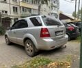 Серый Киа Соренто, объемом двигателя 2.5 л и пробегом 240 тыс. км за 4700 $, фото 2 на Automoto.ua