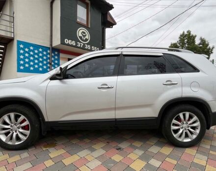 Серый Киа Соренто, объемом двигателя 2.2 л и пробегом 196 тыс. км за 12800 $, фото 3 на Automoto.ua