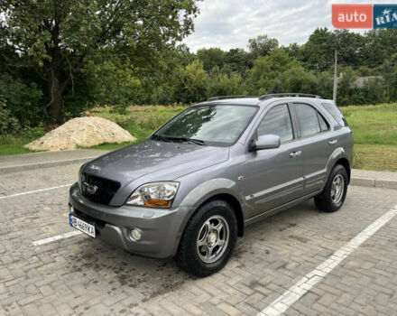 Серый Киа Соренто, объемом двигателя 2.5 л и пробегом 195 тыс. км за 9000 $, фото 1 на Automoto.ua