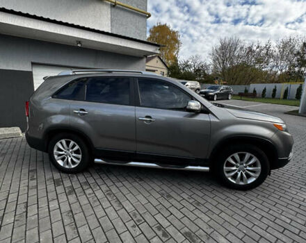 Кіа Соренто 2009 у Рівному на Automoto.ua Сірий Кіа Соренто, об'ємом двигуна 2.2 л та пробігом 265 тис. км за 12500 $, фото 3 на Automoto.ua