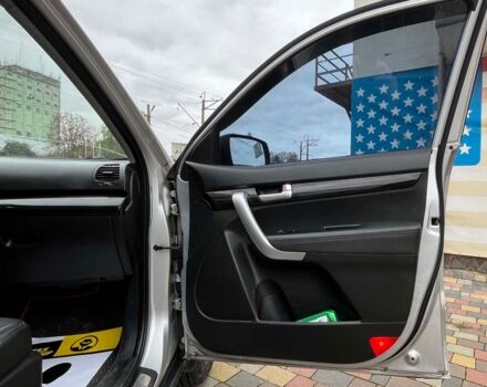 Серый Киа Соренто, объемом двигателя 2.2 л и пробегом 196 тыс. км за 12800 $, фото 24 на Automoto.ua