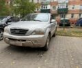 Серый Киа Соренто, объемом двигателя 2.5 л и пробегом 240 тыс. км за 4700 $, фото 6 на Automoto.ua