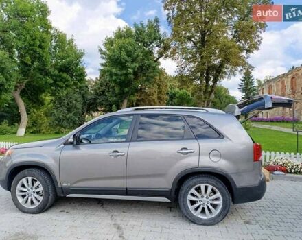 Серый Киа Соренто, объемом двигателя 2.2 л и пробегом 227 тыс. км за 12800 $, фото 6 на Automoto.ua