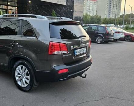 Сірий Кіа Соренто, об'ємом двигуна 2.2 л та пробігом 250 тис. км за 12800 $, фото 6 на Automoto.ua