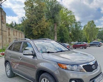 Серый Киа Соренто, объемом двигателя 2.2 л и пробегом 227 тыс. км за 12800 $, фото 4 на Automoto.ua