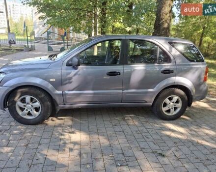 Серый Киа Соренто, объемом двигателя 2.5 л и пробегом 330 тыс. км за 7300 $, фото 2 на Automoto.ua