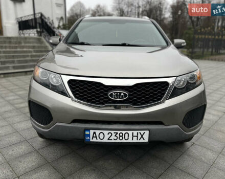 Сірий Кіа Соренто, об'ємом двигуна 2.4 л та пробігом 312 тис. км за 9999 $, фото 2 на Automoto.ua