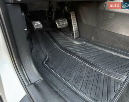 Сірий Кіа Соренто, об'ємом двигуна 2.2 л та пробігом 207 тис. км за 13300 $, фото 44 на Automoto.ua