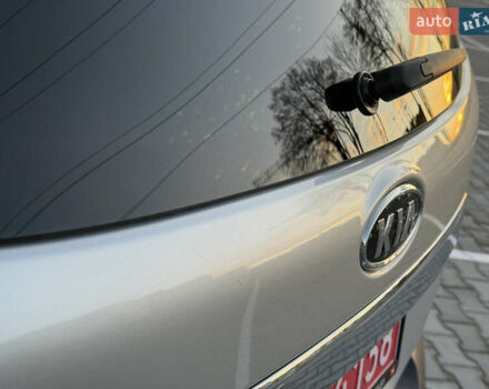 Сірий Кіа Соренто, об'ємом двигуна 2.2 л та пробігом 207 тис. км за 13300 $, фото 52 на Automoto.ua