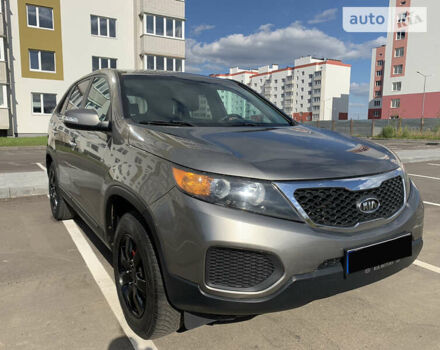 Сірий Кіа Соренто, об'ємом двигуна 2.4 л та пробігом 310 тис. км за 10900 $, фото 5 на Automoto.ua
