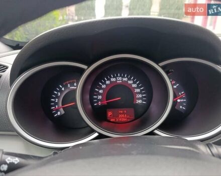 Серый Киа Соренто, объемом двигателя 2.2 л и пробегом 320 тыс. км за 12700 $, фото 12 на Automoto.ua