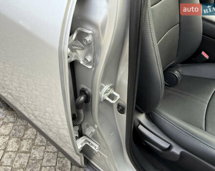 Серый Киа Соренто, объемом двигателя 2.2 л и пробегом 225 тыс. км за 12950 $, фото 59 на Automoto.ua