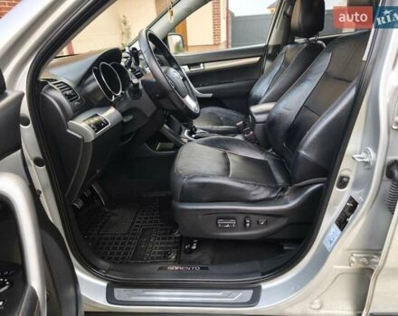 Серый Киа Соренто, объемом двигателя 2.2 л и пробегом 244 тыс. км за 10950 $, фото 29 на Automoto.ua