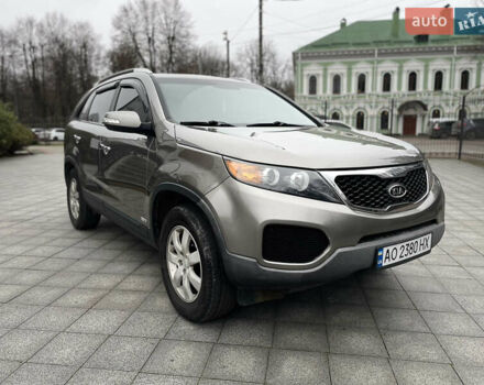 Сірий Кіа Соренто, об'ємом двигуна 2.4 л та пробігом 312 тис. км за 9999 $, фото 9 на Automoto.ua