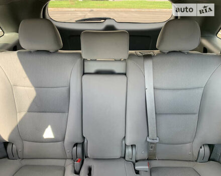 Сірий Кіа Соренто, об'ємом двигуна 2.4 л та пробігом 310 тис. км за 10900 $, фото 14 на Automoto.ua