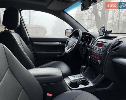 Серый Киа Соренто, объемом двигателя 2.2 л и пробегом 225 тыс. км за 12950 $, фото 72 на Automoto.ua