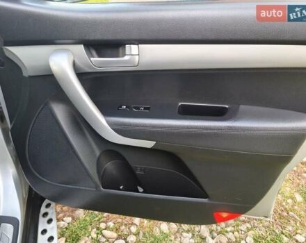 Серый Киа Соренто, объемом двигателя 2.2 л и пробегом 244 тыс. км за 10950 $, фото 38 на Automoto.ua