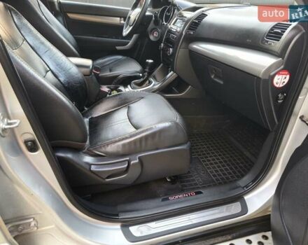 Серый Киа Соренто, объемом двигателя 2.2 л и пробегом 244 тыс. км за 10950 $, фото 35 на Automoto.ua