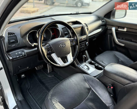 Сірий Кіа Соренто, об'ємом двигуна 2.2 л та пробігом 207 тис. км за 13300 $, фото 41 на Automoto.ua